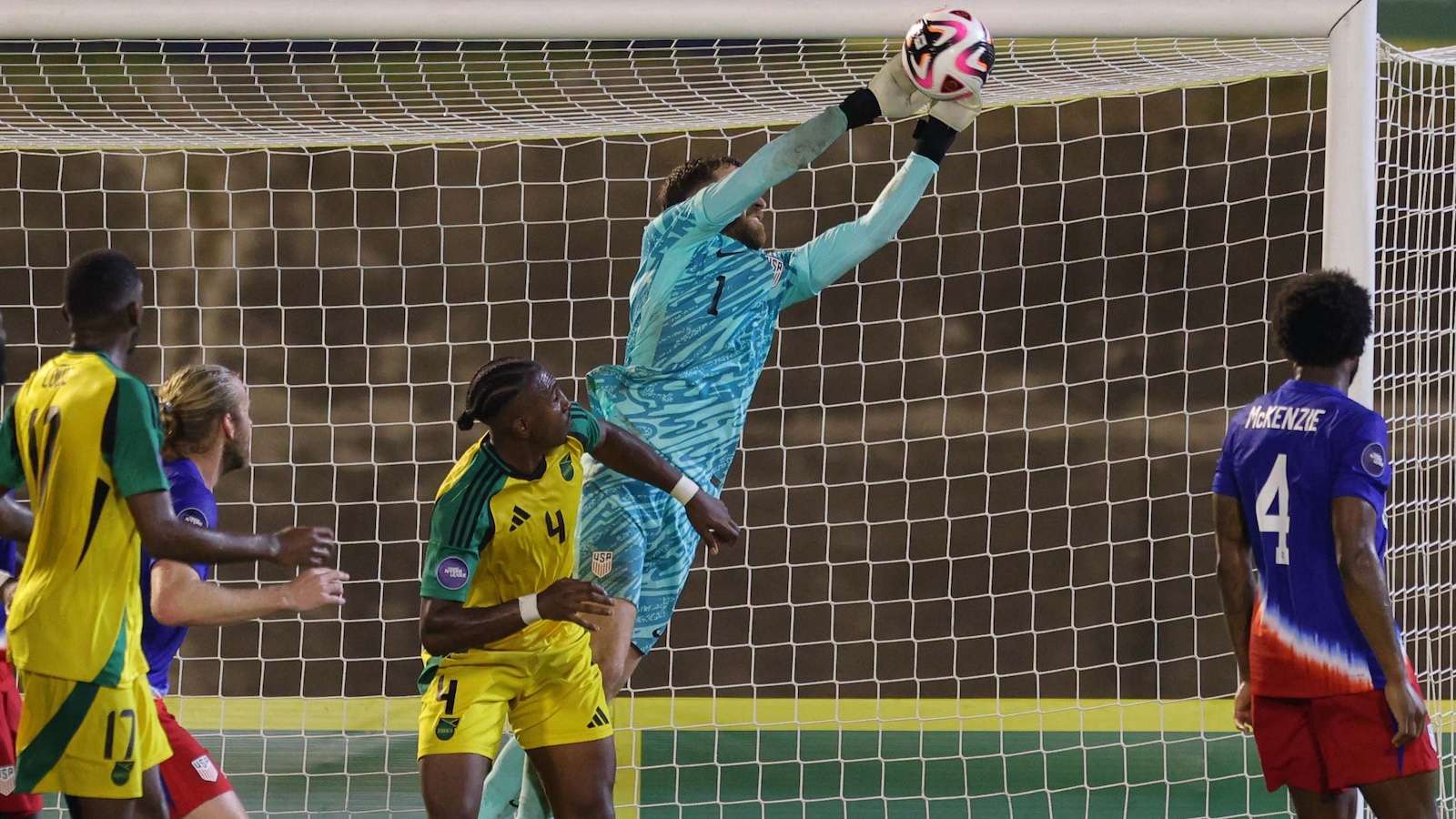 外籍裁判为 外籍裁判为